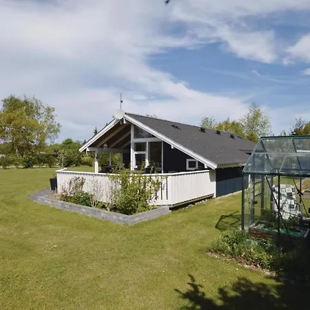 Semesterbostad Two Bedroom Holiday In Asnas *