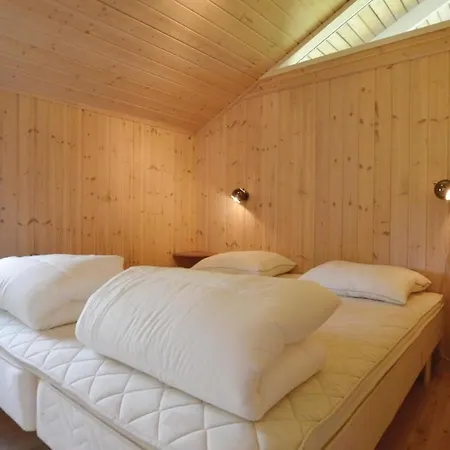 Two Bedroom Holiday In Asnas *